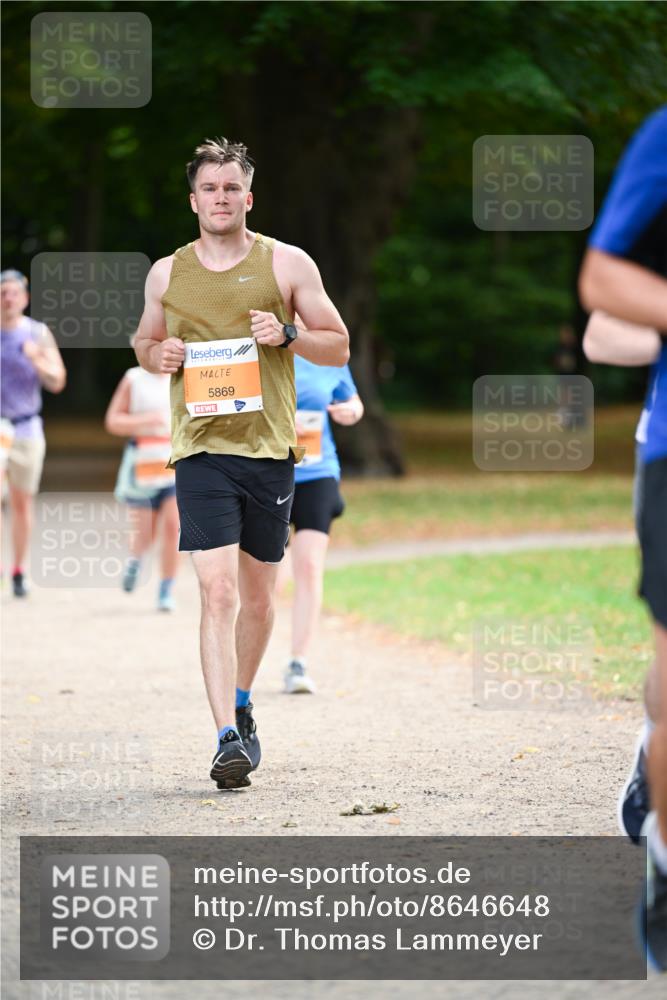 31.08.2025 - 21. Blankeneser Heldenlauf Dr. Thomas Lammeyer http://msf.ph/oto/8646648 31.08.2025 11:19:21 Laufen 5869 meine-sportfotos.de