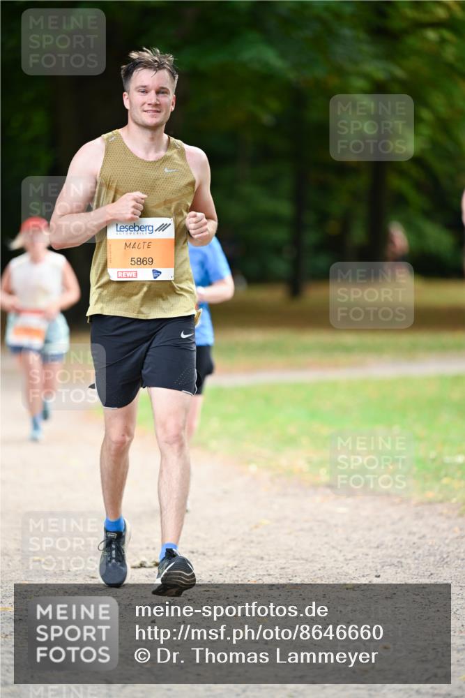 31.08.2025 - 21. Blankeneser Heldenlauf Dr. Thomas Lammeyer http://msf.ph/oto/8646660 31.08.2025 11:19:23 Laufen 5869 meine-sportfotos.de