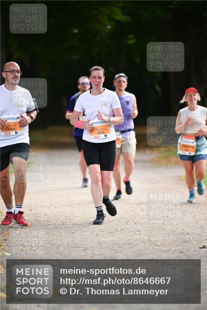 31.08.2025 - 21. Blankeneser Heldenlauf Dr. Thomas Lammeyer http://msf.ph/oto/8646667 31.08.2025 11:19:24 Laufen 5824, 5825 meine-sportfotos.de