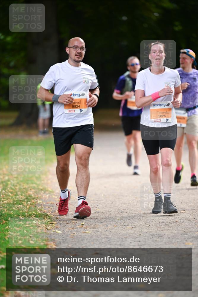 31.08.2025 - 21. Blankeneser Heldenlauf Dr. Thomas Lammeyer http://msf.ph/oto/8646673 31.08.2025 11:19:25 Laufen 5824, 5825 meine-sportfotos.de
