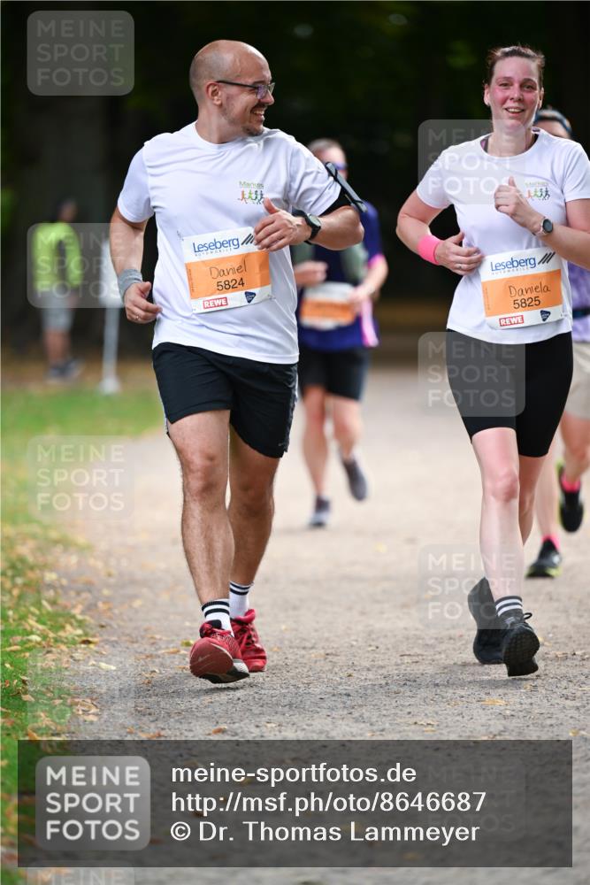 31.08.2025 - 21. Blankeneser Heldenlauf Dr. Thomas Lammeyer http://msf.ph/oto/8646687 31.08.2025 11:19:26 Laufen 5824, 5825 meine-sportfotos.de