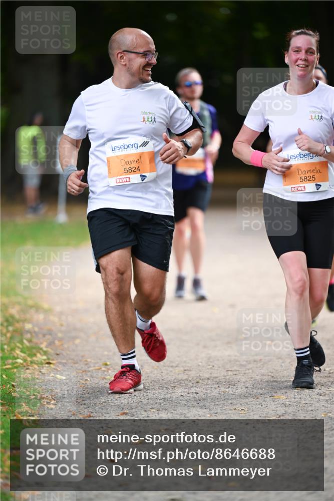 31.08.2025 - 21. Blankeneser Heldenlauf Dr. Thomas Lammeyer http://msf.ph/oto/8646688 31.08.2025 11:19:26 Laufen 5824, 5825 meine-sportfotos.de