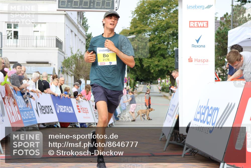 31.08.2025 - 21. Blankeneser Heldenlauf Strokosch-Dieckow http://msf.ph/oto/8646777 31.08.2025 10:20:36 Ziel 2176 meine-sportfotos.de