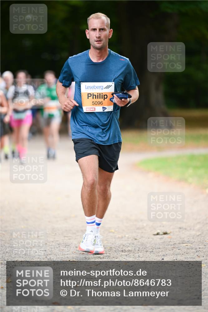 31.08.2025 - 21. Blankeneser Heldenlauf Dr. Thomas Lammeyer http://msf.ph/oto/8646783 31.08.2025 11:19:52 Laufen 5096 meine-sportfotos.de