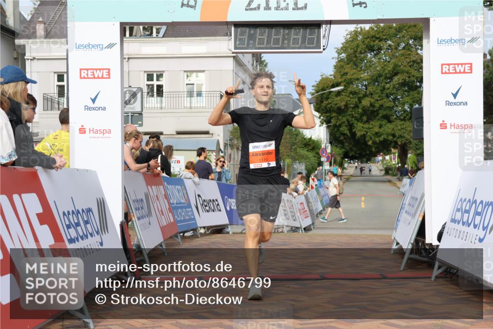 31.08.2025 - 21. Blankeneser Heldenlauf Strokosch-Dieckow http://msf.ph/oto/8646799 31.08.2025 09:51:53 Ziel 1110 meine-sportfotos.de
