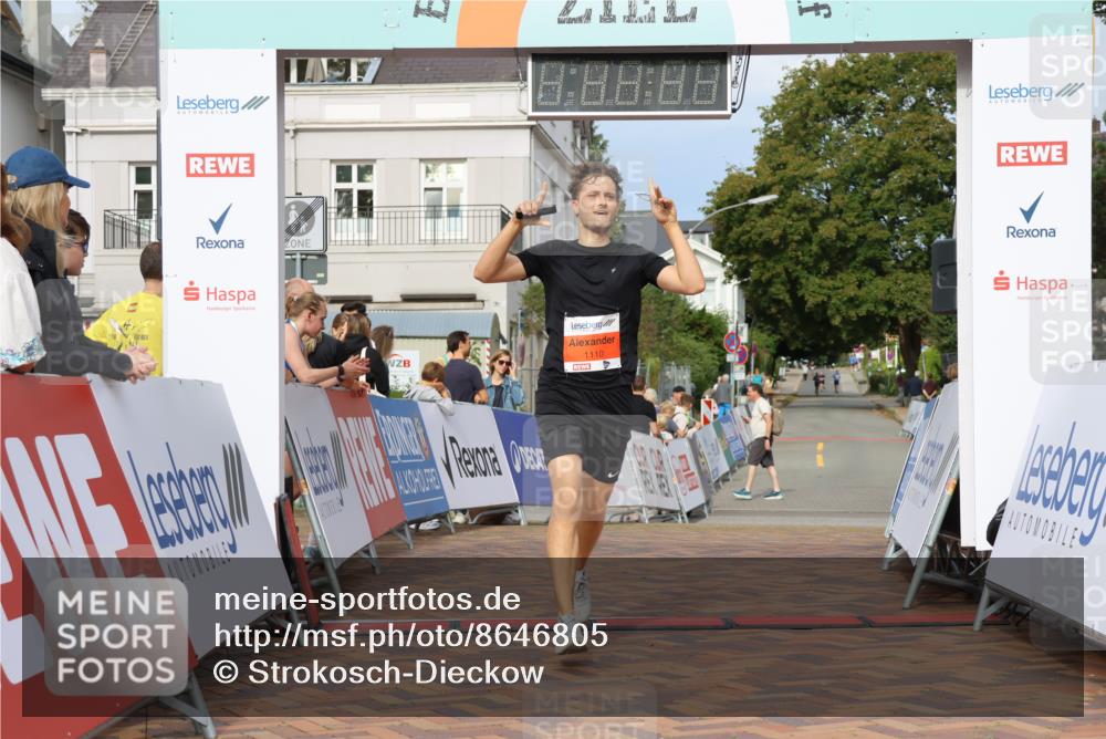 31.08.2025 - 21. Blankeneser Heldenlauf Strokosch-Dieckow http://msf.ph/oto/8646805 31.08.2025 09:51:53 Ziel 1110 meine-sportfotos.de