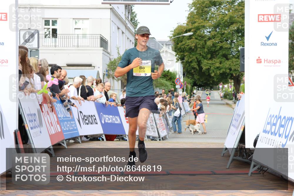 31.08.2025 - 21. Blankeneser Heldenlauf Strokosch-Dieckow http://msf.ph/oto/8646819 31.08.2025 10:20:36 Ziel 2176 meine-sportfotos.de