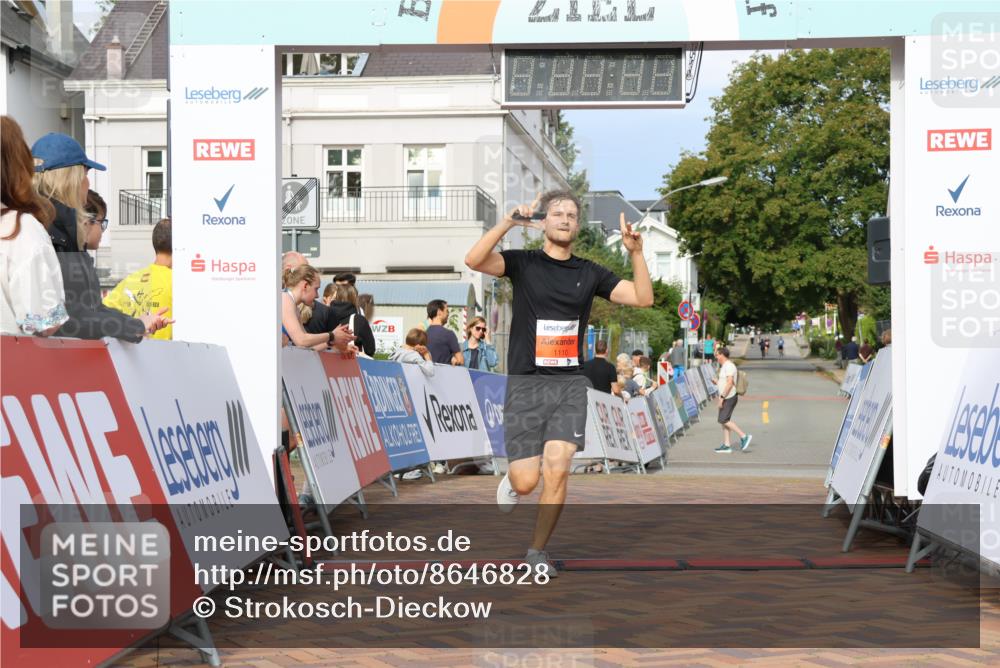31.08.2025 - 21. Blankeneser Heldenlauf Strokosch-Dieckow http://msf.ph/oto/8646828 31.08.2025 09:51:53 Ziel 1110 meine-sportfotos.de