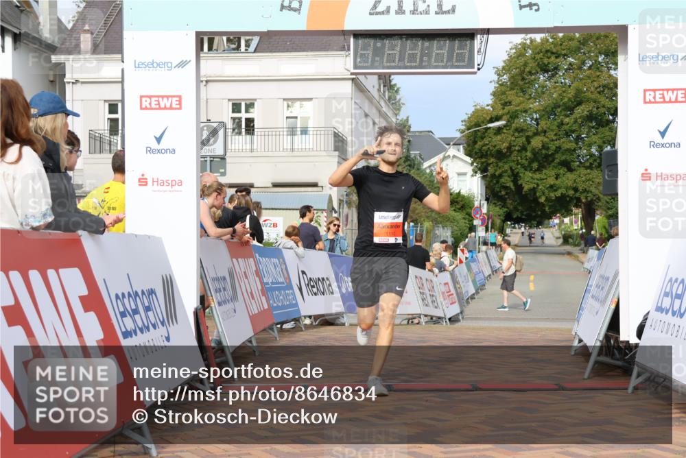 31.08.2025 - 21. Blankeneser Heldenlauf Strokosch-Dieckow http://msf.ph/oto/8646834 31.08.2025 09:51:53 Ziel 1110 meine-sportfotos.de