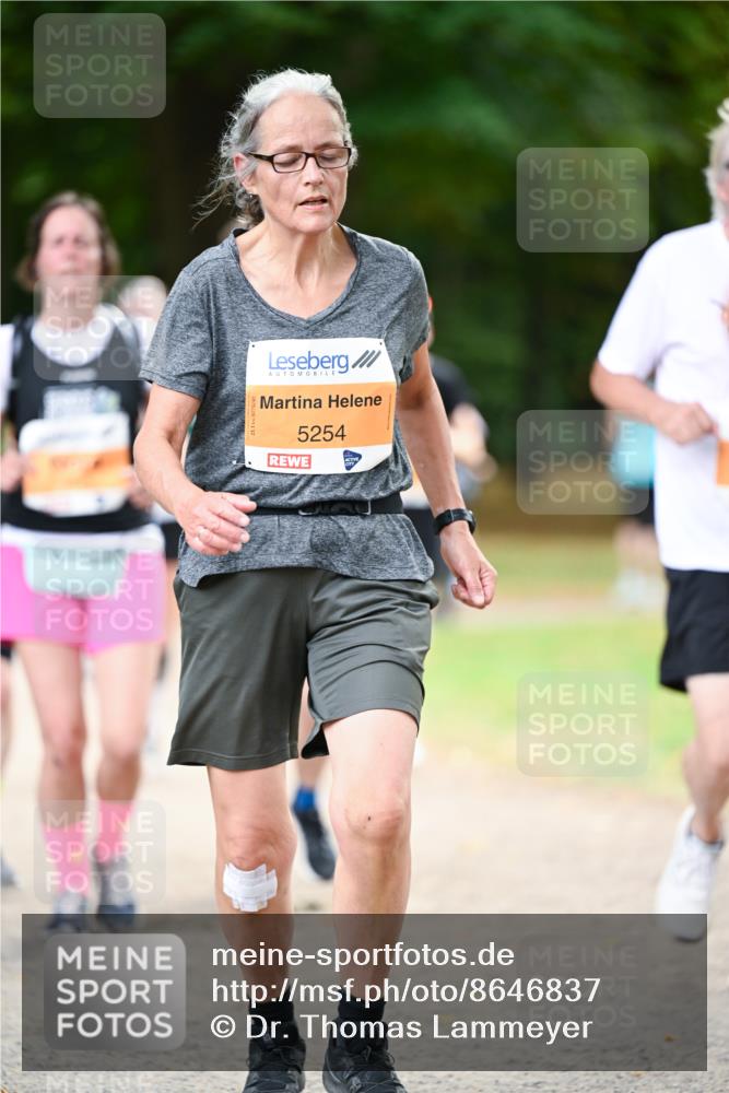 31.08.2025 - 21. Blankeneser Heldenlauf Dr. Thomas Lammeyer http://msf.ph/oto/8646837 31.08.2025 11:20:00 Laufen 5254 meine-sportfotos.de