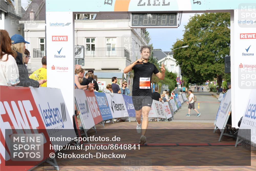 31.08.2025 - 21. Blankeneser Heldenlauf Strokosch-Dieckow http://msf.ph/oto/8646841 31.08.2025 09:51:53 Ziel 1110 meine-sportfotos.de