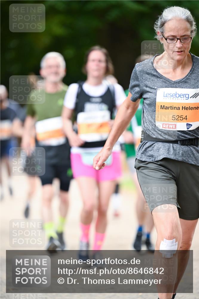 31.08.2025 - 21. Blankeneser Heldenlauf Dr. Thomas Lammeyer http://msf.ph/oto/8646842 31.08.2025 11:20:00 Laufen 5254 meine-sportfotos.de