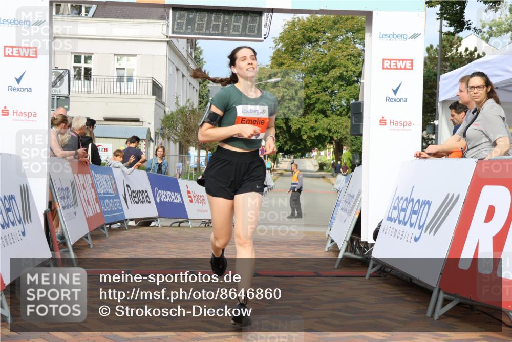 31.08.2025 - 21. Blankeneser Heldenlauf Strokosch-Dieckow http://msf.ph/oto/8646860 31.08.2025 09:51:25 Ziel 1081, 1074, 1145 meine-sportfotos.de