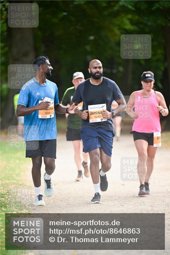 31.08.2025 - 21. Blankeneser Heldenlauf Dr. Thomas Lammeyer http://msf.ph/oto/8646863 31.08.2025 11:20:04 Laufen 5248, 5249 meine-sportfotos.de