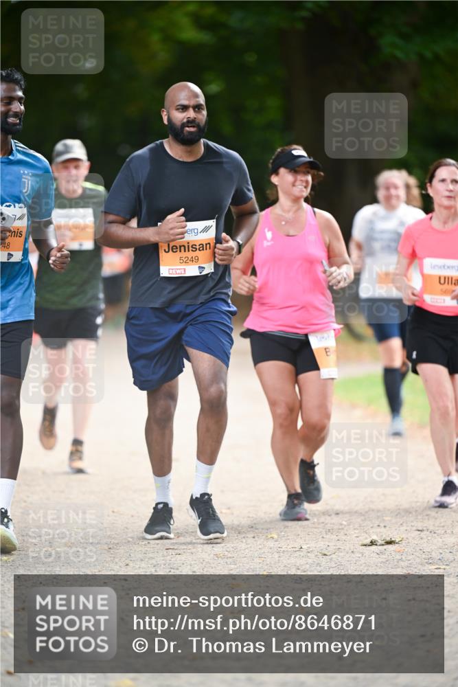 31.08.2025 - 21. Blankeneser Heldenlauf Dr. Thomas Lammeyer http://msf.ph/oto/8646871 31.08.2025 11:20:04 Laufen 48, 5249, 560 meine-sportfotos.de