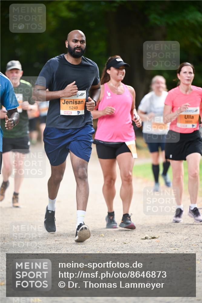 31.08.2025 - 21. Blankeneser Heldenlauf Dr. Thomas Lammeyer http://msf.ph/oto/8646873 31.08.2025 11:20:05 Laufen 5249, 5605 meine-sportfotos.de