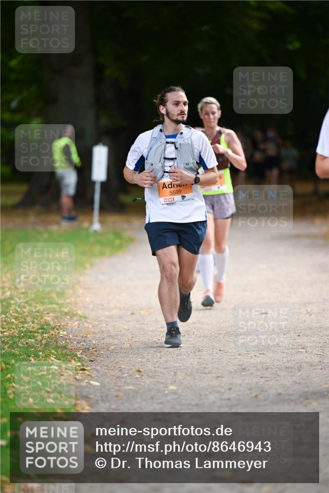 31.08.2025 - 21. Blankeneser Heldenlauf Dr. Thomas Lammeyer http://msf.ph/oto/8646943 31.08.2025 11:20:18 Laufen 5599 meine-sportfotos.de