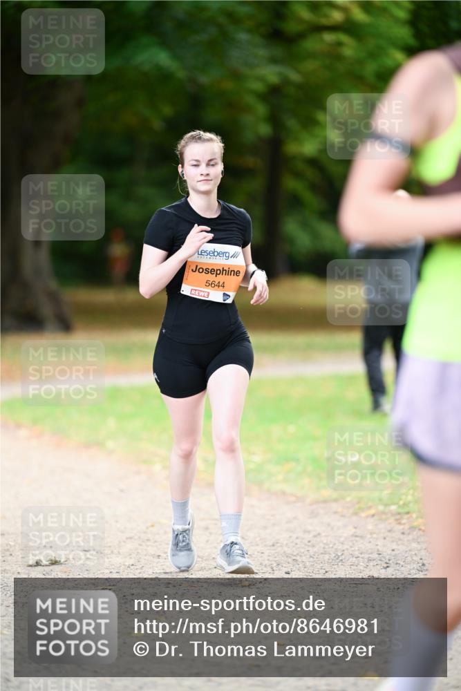31.08.2025 - 21. Blankeneser Heldenlauf Dr. Thomas Lammeyer http://msf.ph/oto/8646981 31.08.2025 11:20:24 Laufen 5644 meine-sportfotos.de