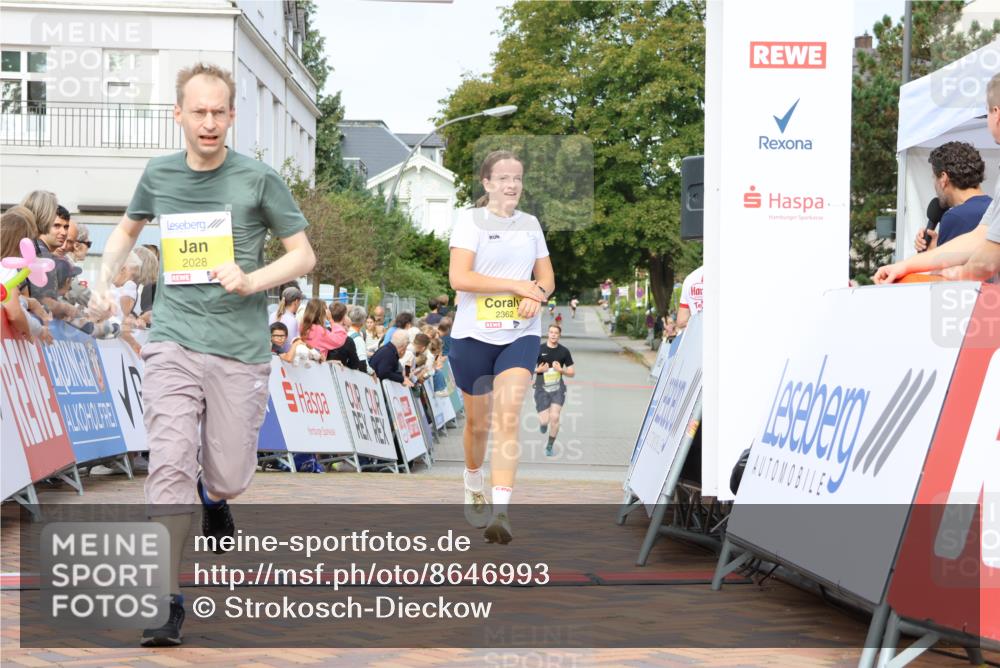 31.08.2025 - 21. Blankeneser Heldenlauf Strokosch-Dieckow http://msf.ph/oto/8646993 31.08.2025 10:20:19 Ziel 2078, 2028, 2362 meine-sportfotos.de