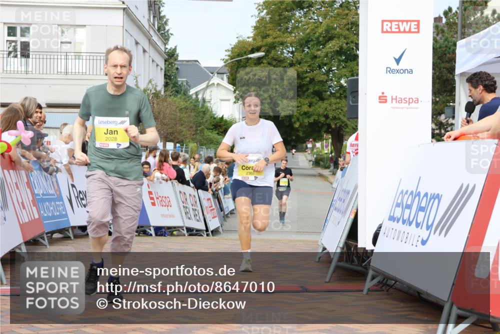 31.08.2025 - 21. Blankeneser Heldenlauf Strokosch-Dieckow http://msf.ph/oto/8647010 31.08.2025 10:20:18 Ziel 2078, 2028, 2362 meine-sportfotos.de