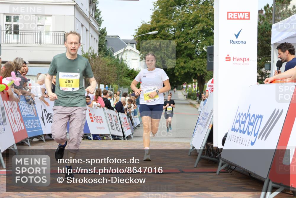 31.08.2025 - 21. Blankeneser Heldenlauf Strokosch-Dieckow http://msf.ph/oto/8647016 31.08.2025 10:20:18 Ziel 2078, 2028, 2362 meine-sportfotos.de