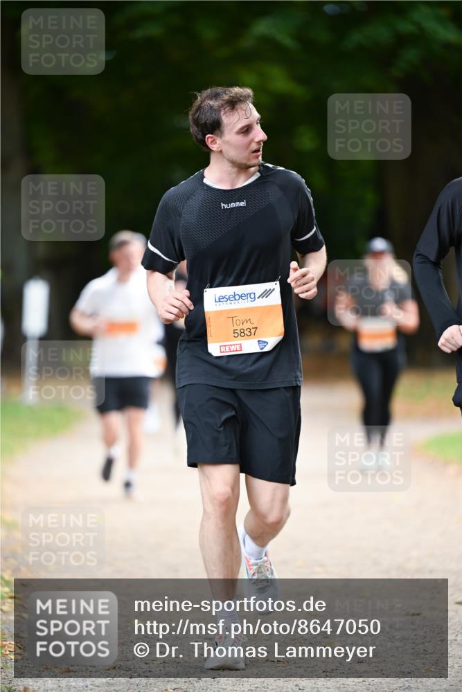 31.08.2025 - 21. Blankeneser Heldenlauf Dr. Thomas Lammeyer http://msf.ph/oto/8647050 31.08.2025 11:20:42 Laufen 5837 meine-sportfotos.de