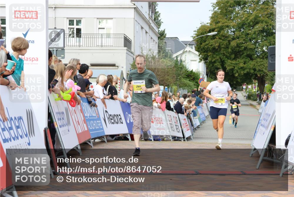 31.08.2025 - 21. Blankeneser Heldenlauf Strokosch-Dieckow http://msf.ph/oto/8647052 31.08.2025 10:20:17 Ziel 2078, 2028, 2362 meine-sportfotos.de