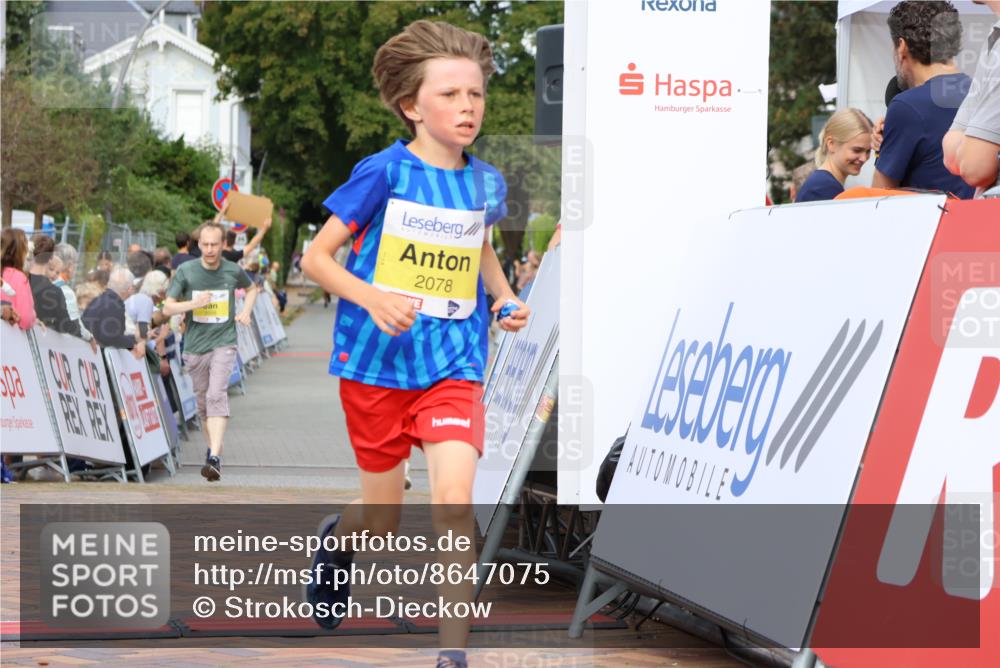 31.08.2025 - 21. Blankeneser Heldenlauf Strokosch-Dieckow http://msf.ph/oto/8647075 31.08.2025 10:20:14 Ziel 2078, 2028 meine-sportfotos.de