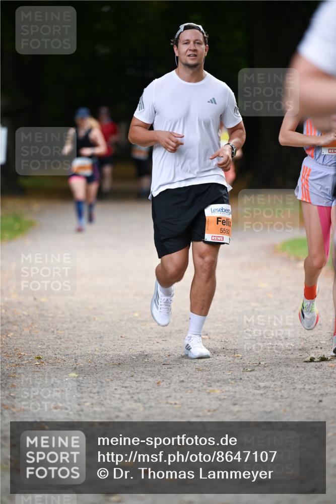 31.08.2025 - 21. Blankeneser Heldenlauf Dr. Thomas Lammeyer http://msf.ph/oto/8647107 31.08.2025 11:20:49 Laufen 5592 meine-sportfotos.de