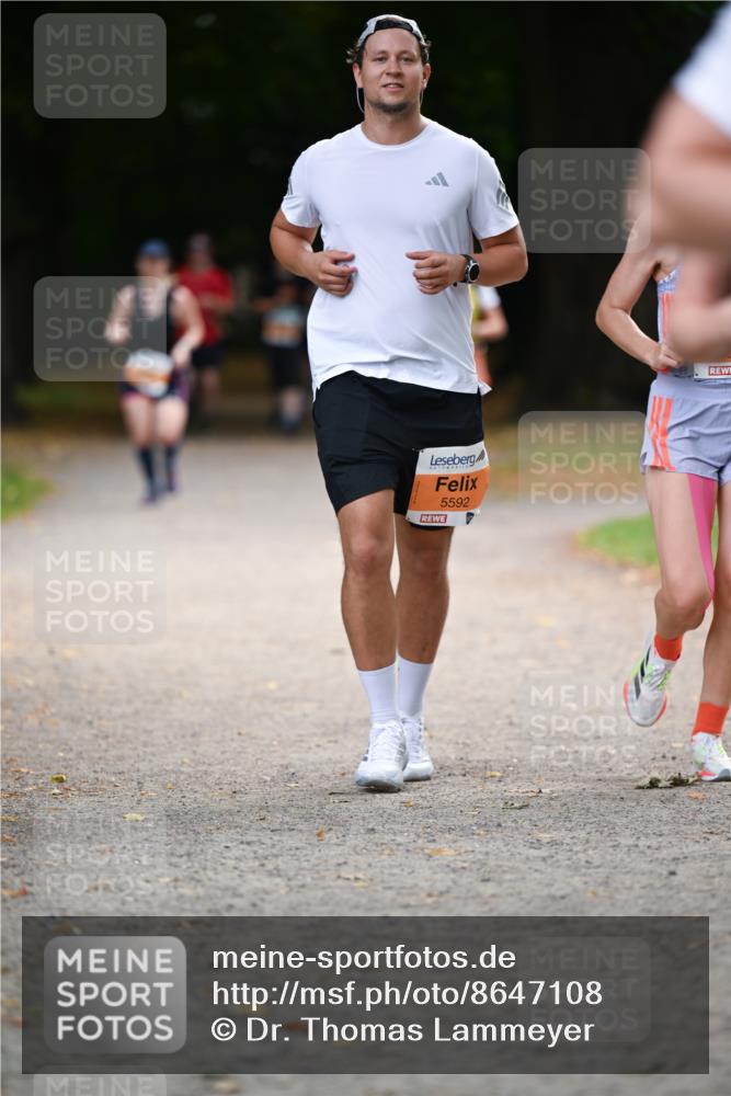 31.08.2025 - 21. Blankeneser Heldenlauf Dr. Thomas Lammeyer http://msf.ph/oto/8647108 31.08.2025 11:20:49 Laufen 5592 meine-sportfotos.de