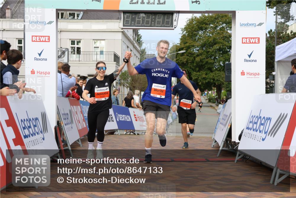 31.08.2025 - 21. Blankeneser Heldenlauf Strokosch-Dieckow http://msf.ph/oto/8647133 31.08.2025 09:50:06 Ziel 1176, 1102, 1103, 1043 meine-sportfotos.de