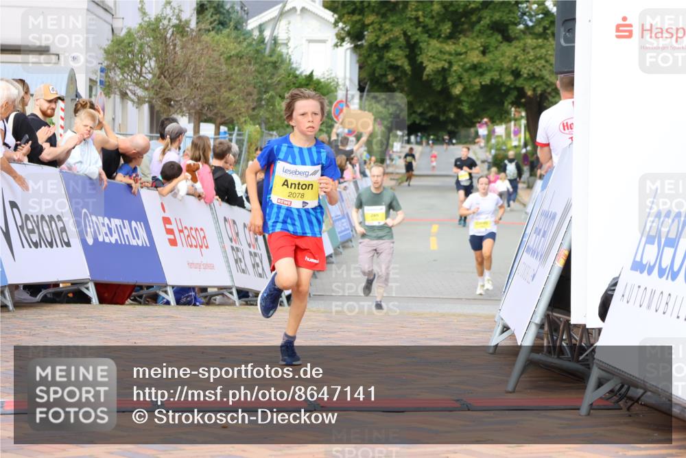 31.08.2025 - 21. Blankeneser Heldenlauf Strokosch-Dieckow http://msf.ph/oto/8647141 31.08.2025 10:20:13 Ziel 2078 meine-sportfotos.de