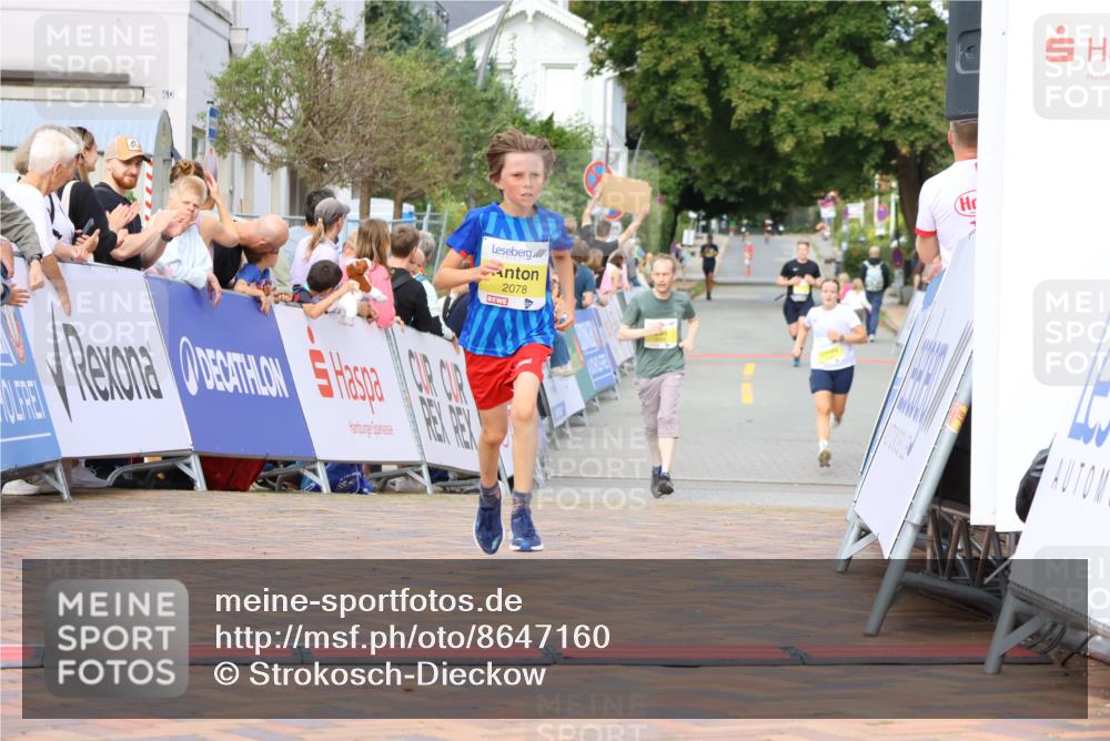 31.08.2025 - 21. Blankeneser Heldenlauf Strokosch-Dieckow http://msf.ph/oto/8647160 31.08.2025 10:20:13 Ziel 2078 meine-sportfotos.de