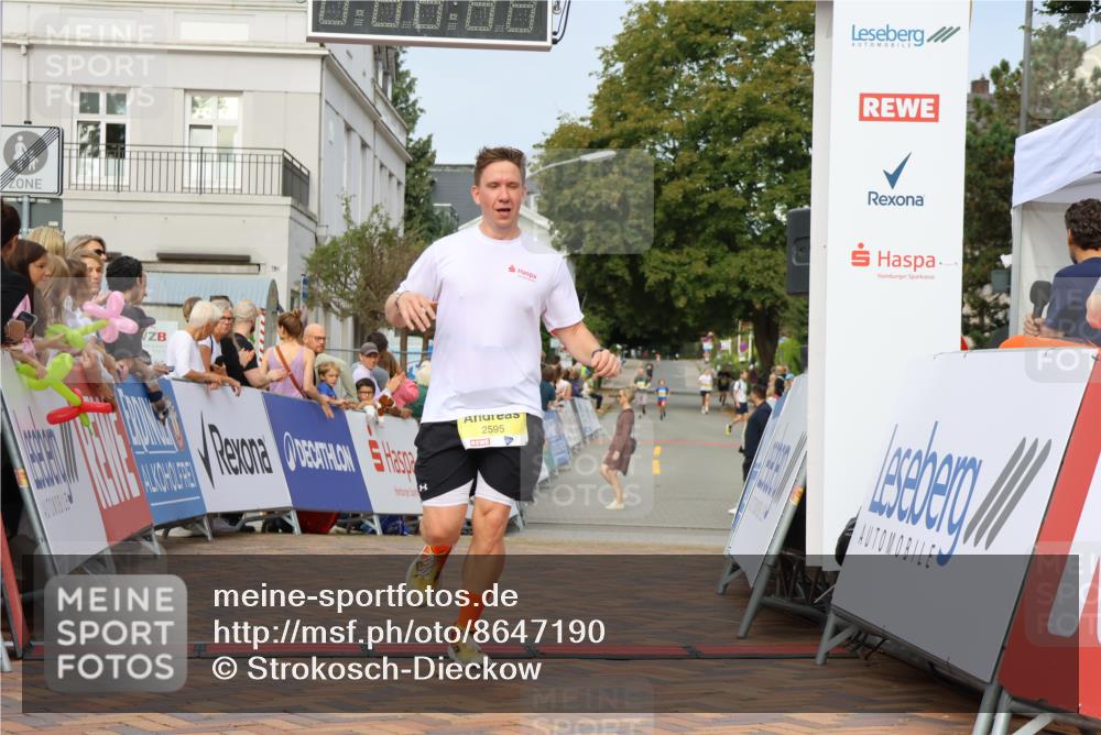 31.08.2025 - 21. Blankeneser Heldenlauf Strokosch-Dieckow http://msf.ph/oto/8647190 31.08.2025 10:19:57 Ziel 2595 meine-sportfotos.de