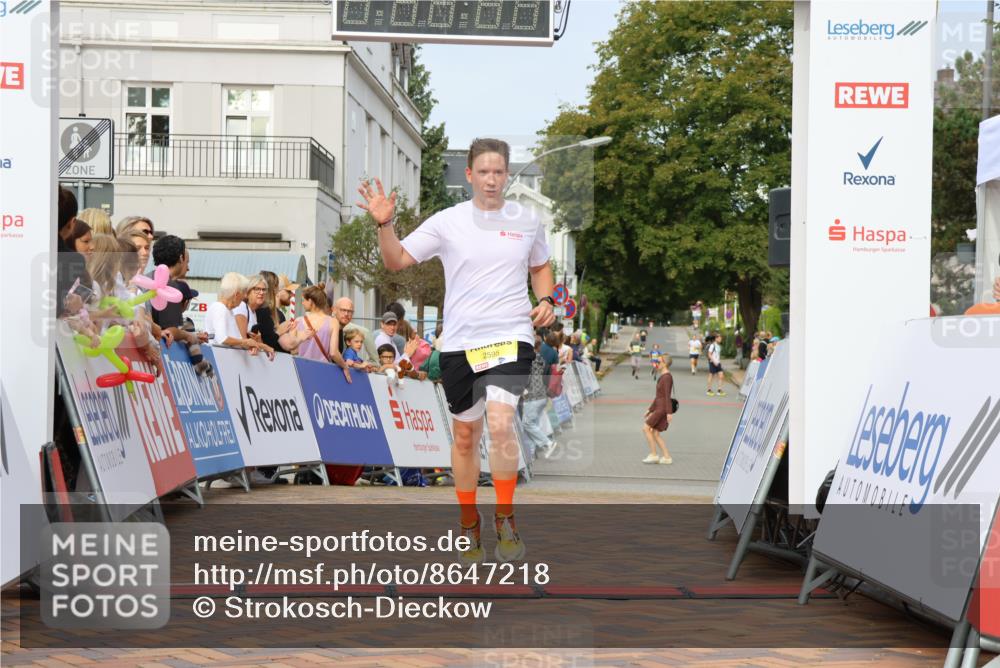31.08.2025 - 21. Blankeneser Heldenlauf Strokosch-Dieckow http://msf.ph/oto/8647218 31.08.2025 10:19:56 Ziel 2595 meine-sportfotos.de