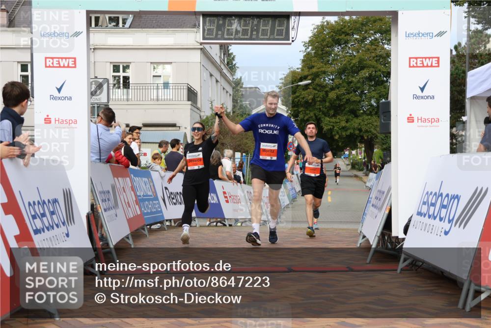 31.08.2025 - 21. Blankeneser Heldenlauf Strokosch-Dieckow http://msf.ph/oto/8647223 31.08.2025 09:50:05 Ziel 1176, 1102, 1103, 1043 meine-sportfotos.de
