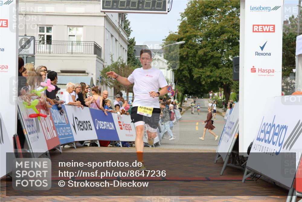 31.08.2025 - 21. Blankeneser Heldenlauf Strokosch-Dieckow http://msf.ph/oto/8647236 31.08.2025 10:19:56 Ziel 2595 meine-sportfotos.de
