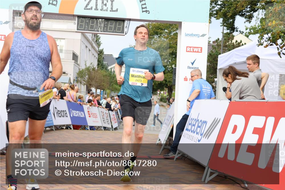 31.08.2025 - 21. Blankeneser Heldenlauf Strokosch-Dieckow http://msf.ph/oto/8647280 31.08.2025 10:19:35 Ziel 2396, 2194, 2592, 2063, 2473, 2073 meine-sportfotos.de