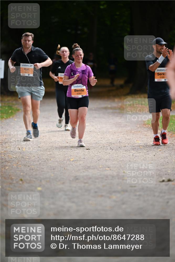 31.08.2025 - 21. Blankeneser Heldenlauf Dr. Thomas Lammeyer http://msf.ph/oto/8647288 31.08.2025 11:21:22 Laufen 5447, 5397, 5396 meine-sportfotos.de