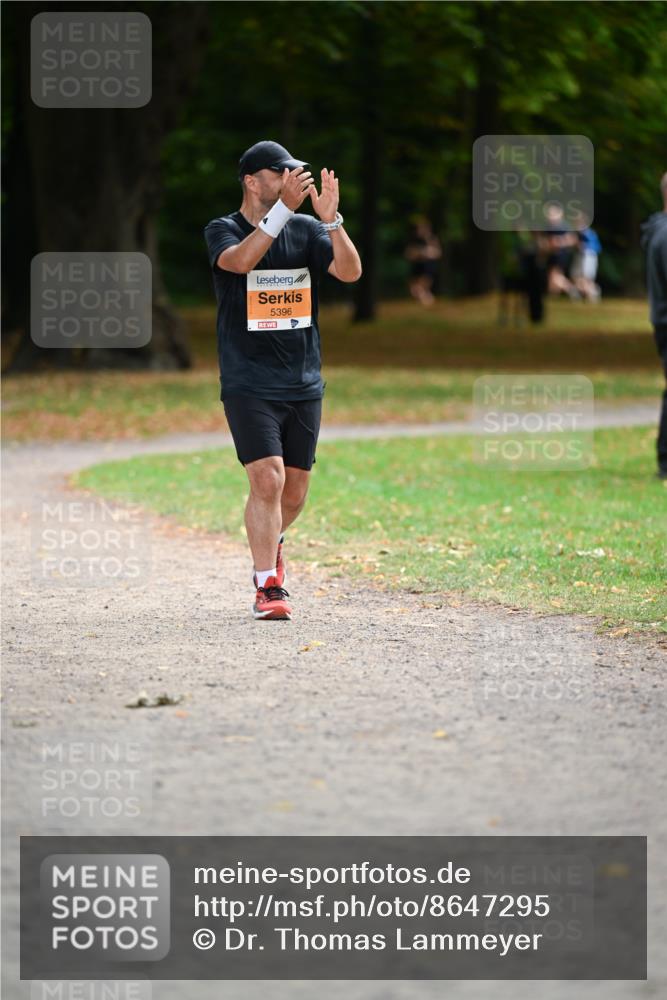 31.08.2025 - 21. Blankeneser Heldenlauf Dr. Thomas Lammeyer http://msf.ph/oto/8647295 31.08.2025 11:21:23 Laufen 5396 meine-sportfotos.de