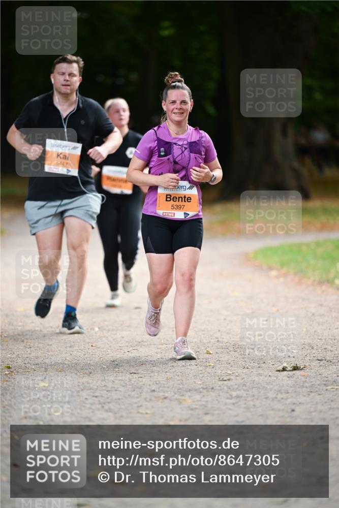 31.08.2025 - 21. Blankeneser Heldenlauf Dr. Thomas Lammeyer http://msf.ph/oto/8647305 31.08.2025 11:21:25 Laufen 5447, 5397 meine-sportfotos.de