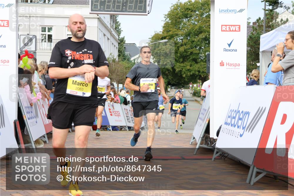 31.08.2025 - 21. Blankeneser Heldenlauf Strokosch-Dieckow http://msf.ph/oto/8647345 31.08.2025 10:19:28 Ziel 2396, 2474, 2194, 2592, 2063 meine-sportfotos.de