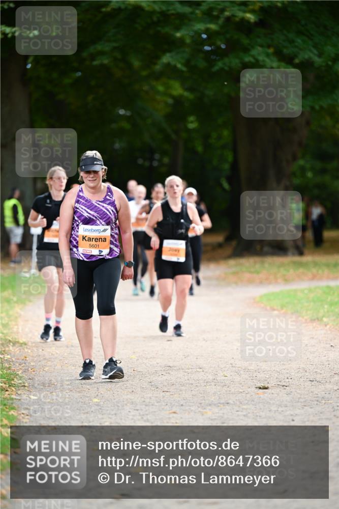 31.08.2025 - 21. Blankeneser Heldenlauf Dr. Thomas Lammeyer http://msf.ph/oto/8647366 31.08.2025 11:21:48 Laufen 5601 meine-sportfotos.de