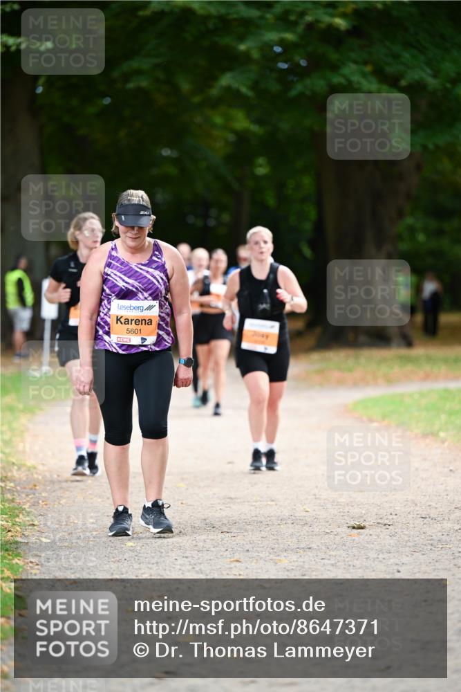 31.08.2025 - 21. Blankeneser Heldenlauf Dr. Thomas Lammeyer http://msf.ph/oto/8647371 31.08.2025 11:21:49 Laufen 5601 meine-sportfotos.de