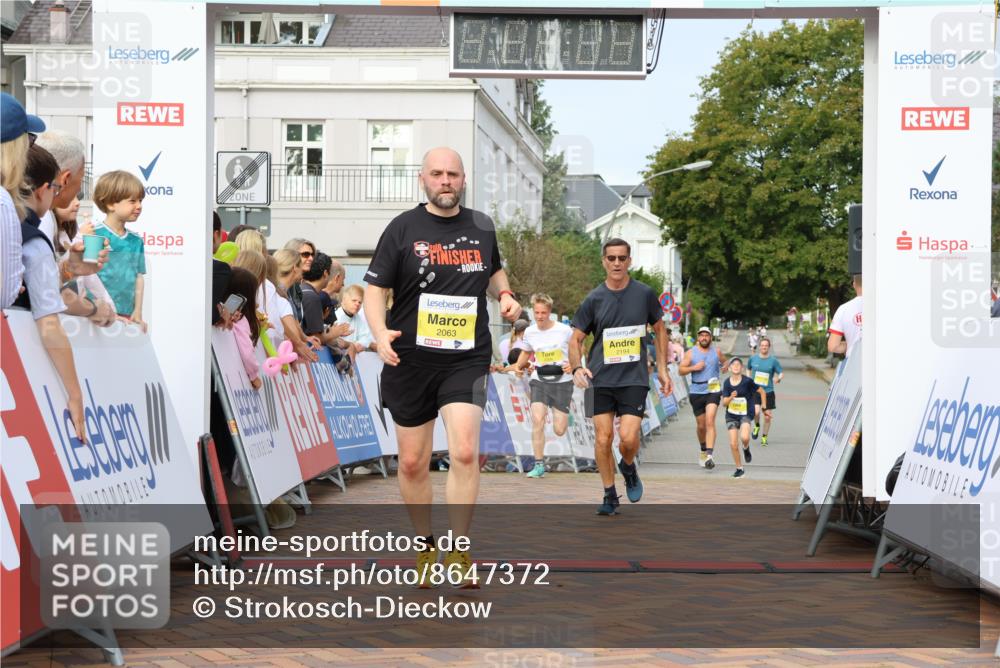 31.08.2025 - 21. Blankeneser Heldenlauf Strokosch-Dieckow http://msf.ph/oto/8647372 31.08.2025 10:19:27 Ziel 2710, 2396, 2474, 2194, 2592, 2063 meine-sportfotos.de