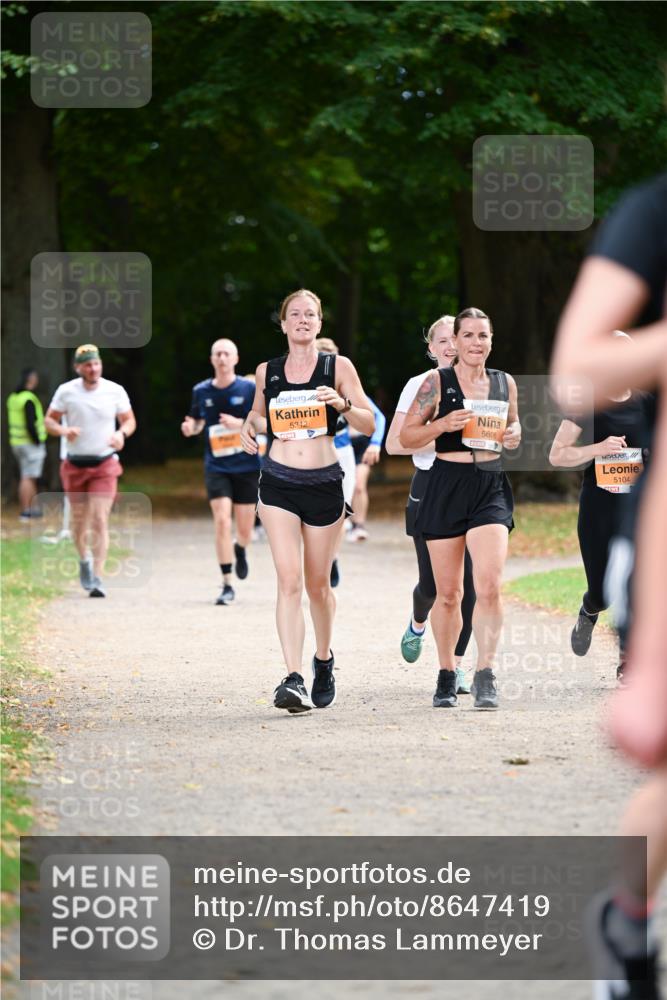31.08.2025 - 21. Blankeneser Heldenlauf Dr. Thomas Lammeyer http://msf.ph/oto/8647419 31.08.2025 11:21:54 Laufen 5342, 5606, 5104 meine-sportfotos.de
