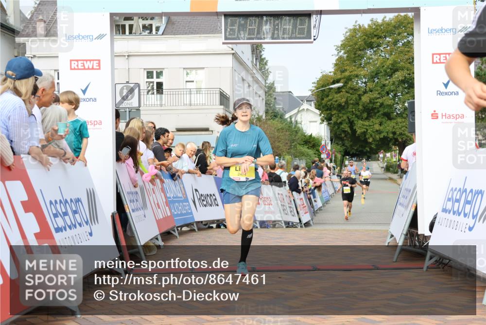 31.08.2025 - 21. Blankeneser Heldenlauf Strokosch-Dieckow http://msf.ph/oto/8647461 31.08.2025 10:19:21 Ziel 2710, 2474 meine-sportfotos.de