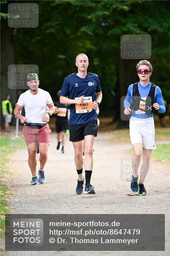 31.08.2025 - 21. Blankeneser Heldenlauf Dr. Thomas Lammeyer http://msf.ph/oto/8647479 31.08.2025 11:22:00 Laufen 5009, 00 meine-sportfotos.de