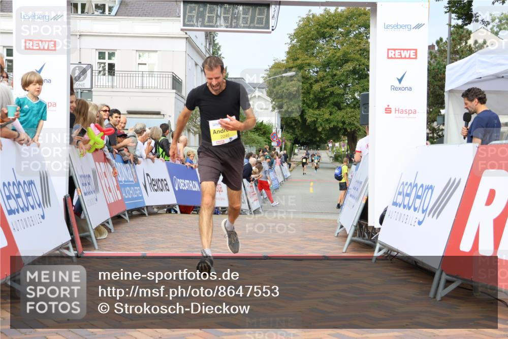 31.08.2025 - 21. Blankeneser Heldenlauf Strokosch-Dieckow http://msf.ph/oto/8647553 31.08.2025 10:19:04 Ziel 2240 meine-sportfotos.de