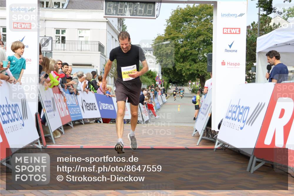 31.08.2025 - 21. Blankeneser Heldenlauf Strokosch-Dieckow http://msf.ph/oto/8647559 31.08.2025 10:19:04 Ziel 2240 meine-sportfotos.de